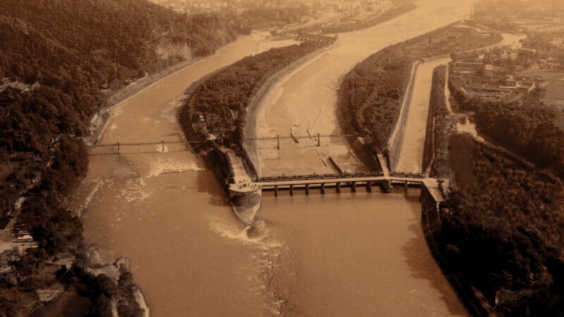 Dujiangyan sustainable sturgeon farm - snowmelt water aquaculture in Sichuan, China